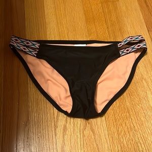 black bikini bottoms size small